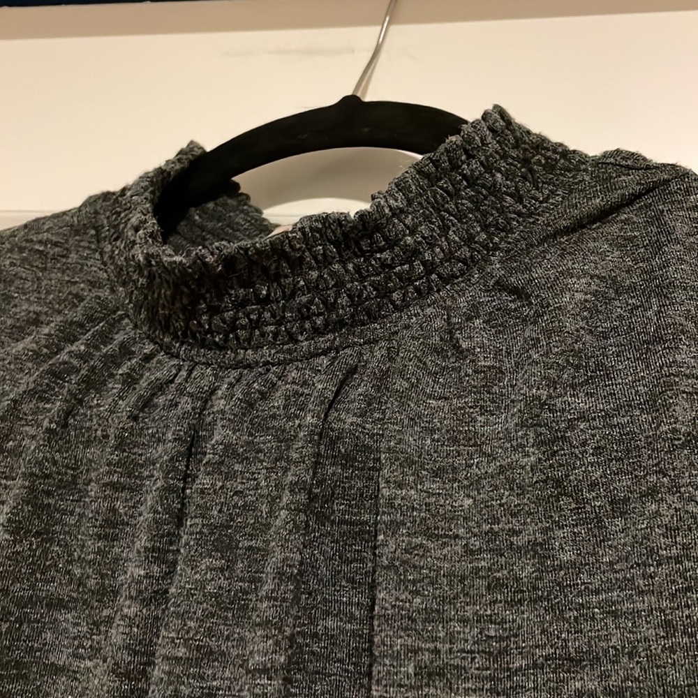 LOFT women’s gray ruffle neck tunic top XL - Picture 2 of 6